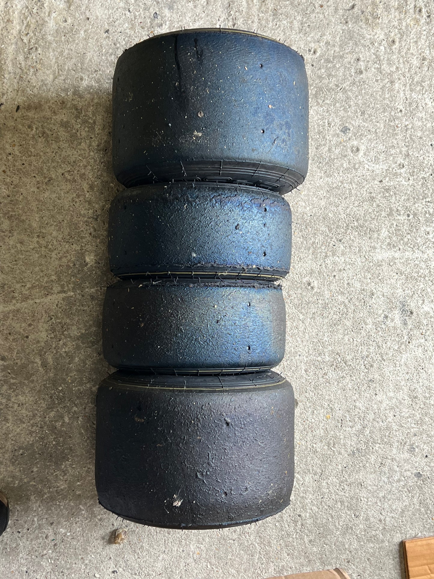 MOJO D5 TYRES USED 60 laps