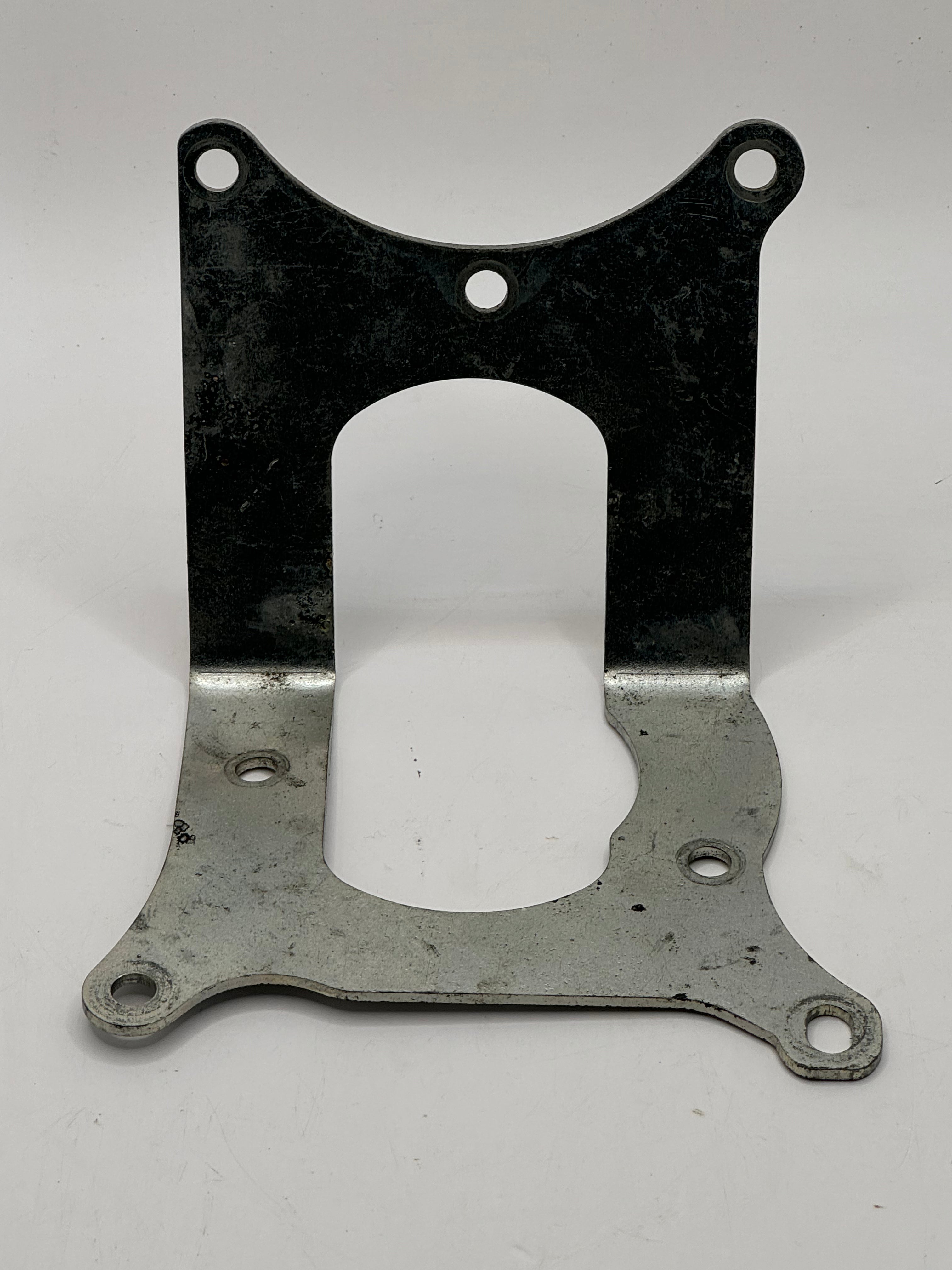 FUEL PUMP BRACKET – USED OTK