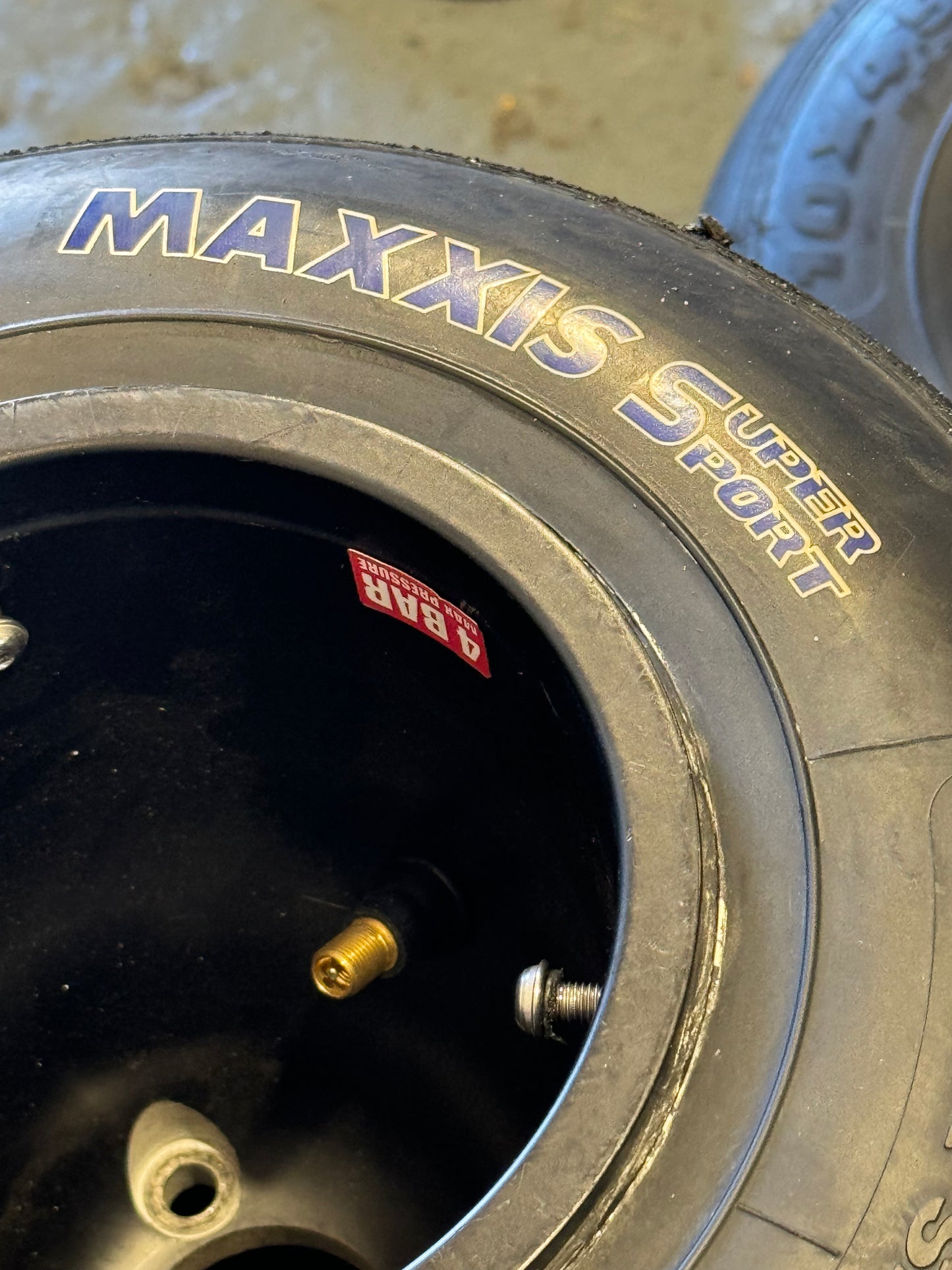 MAXXIS SUPER SPORT